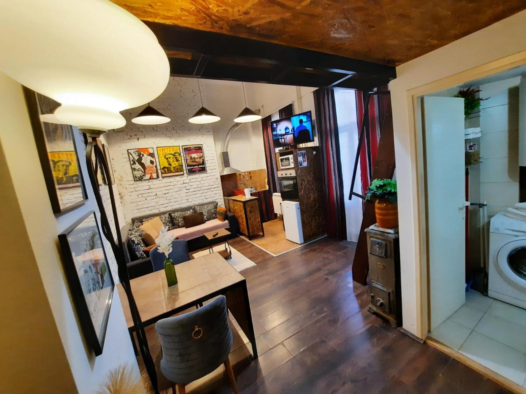 Authentic Belgrade Centre Hostel - Only Private Rooms Екстериор снимка